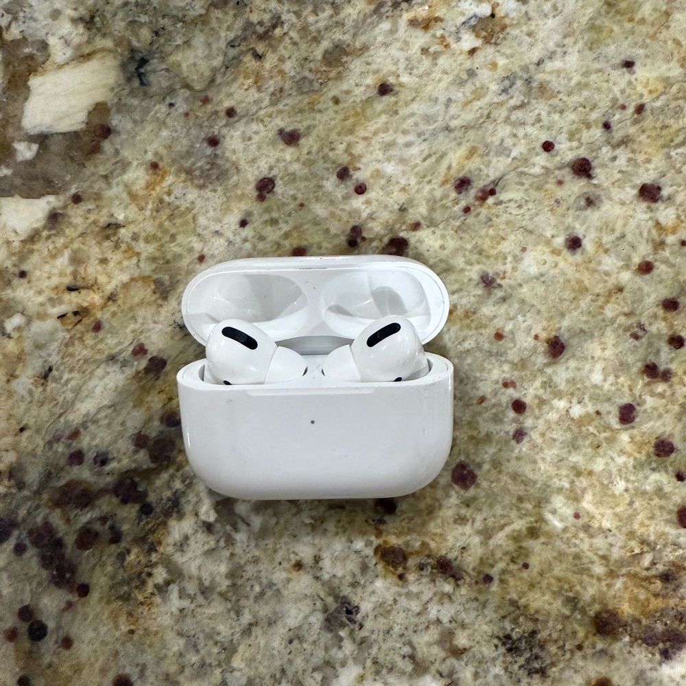 Airpod's pro (second generation) : DONT WORK - Picture 2 of 4